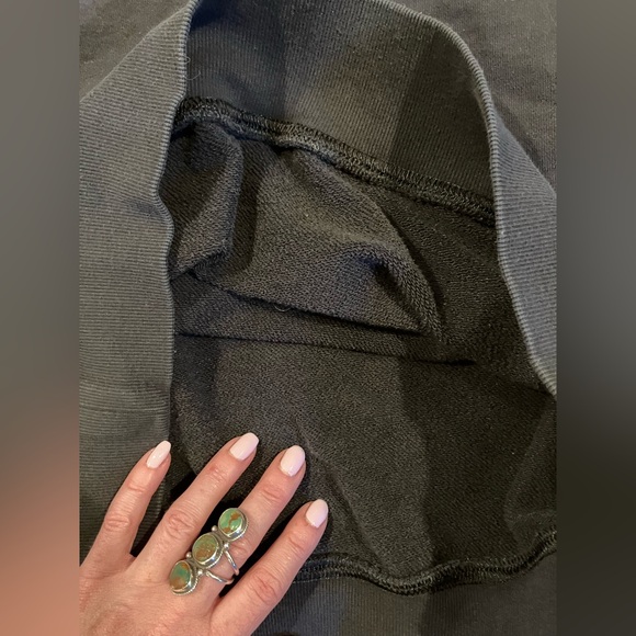 Aritzia Perfect Fit Sweatfleece Terry Sweatshirt - Sz S 🔥 - Picture 6 of 6